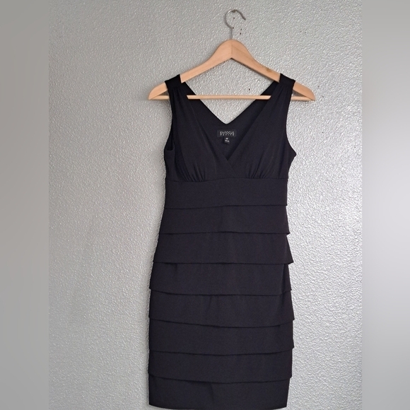 Enfocus Petite Black Tiered Dress Size 4P - Picture 2 of 5